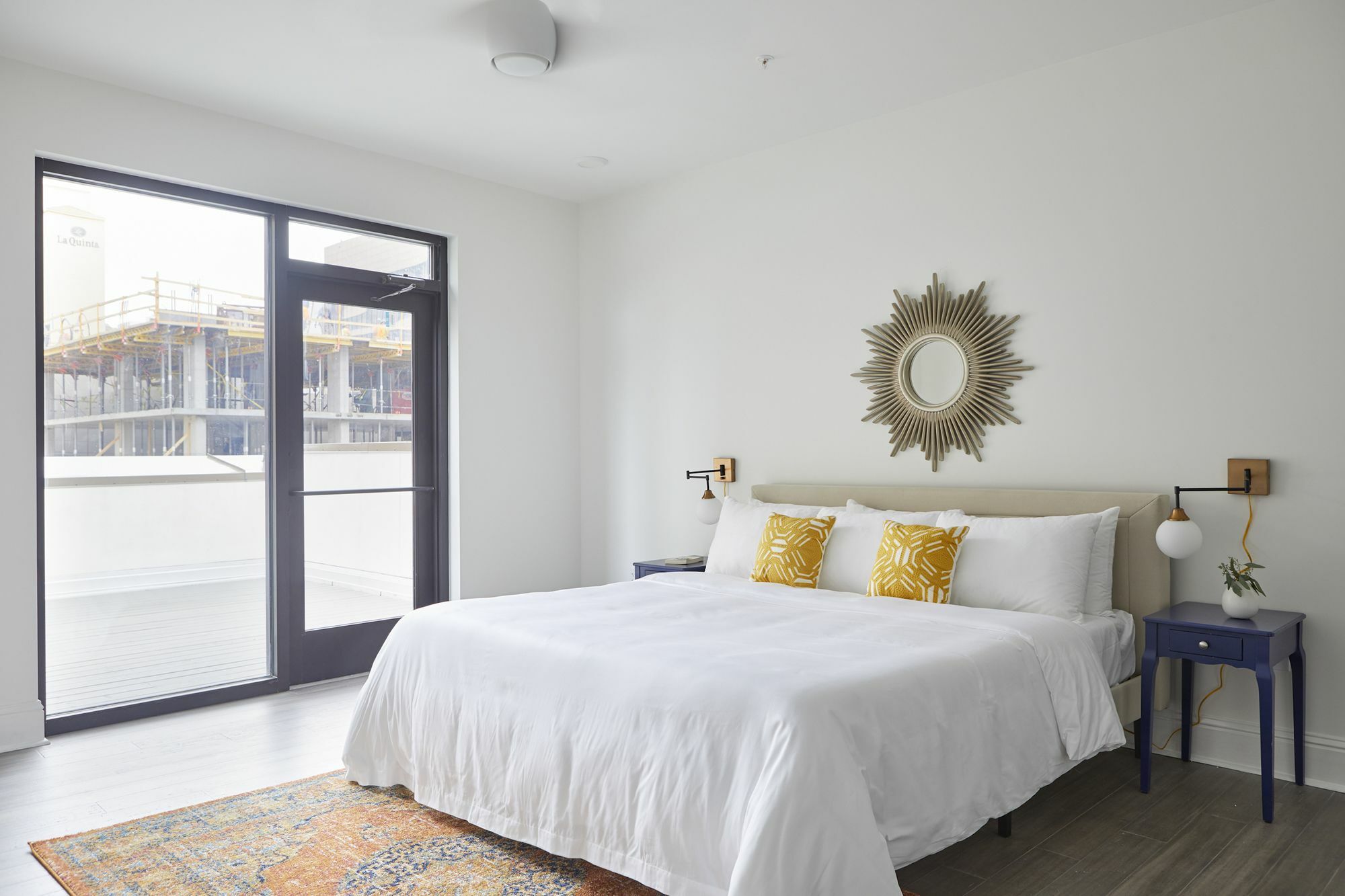 Bold 2br On Saint Charles Ave By Sonder * New Orleans